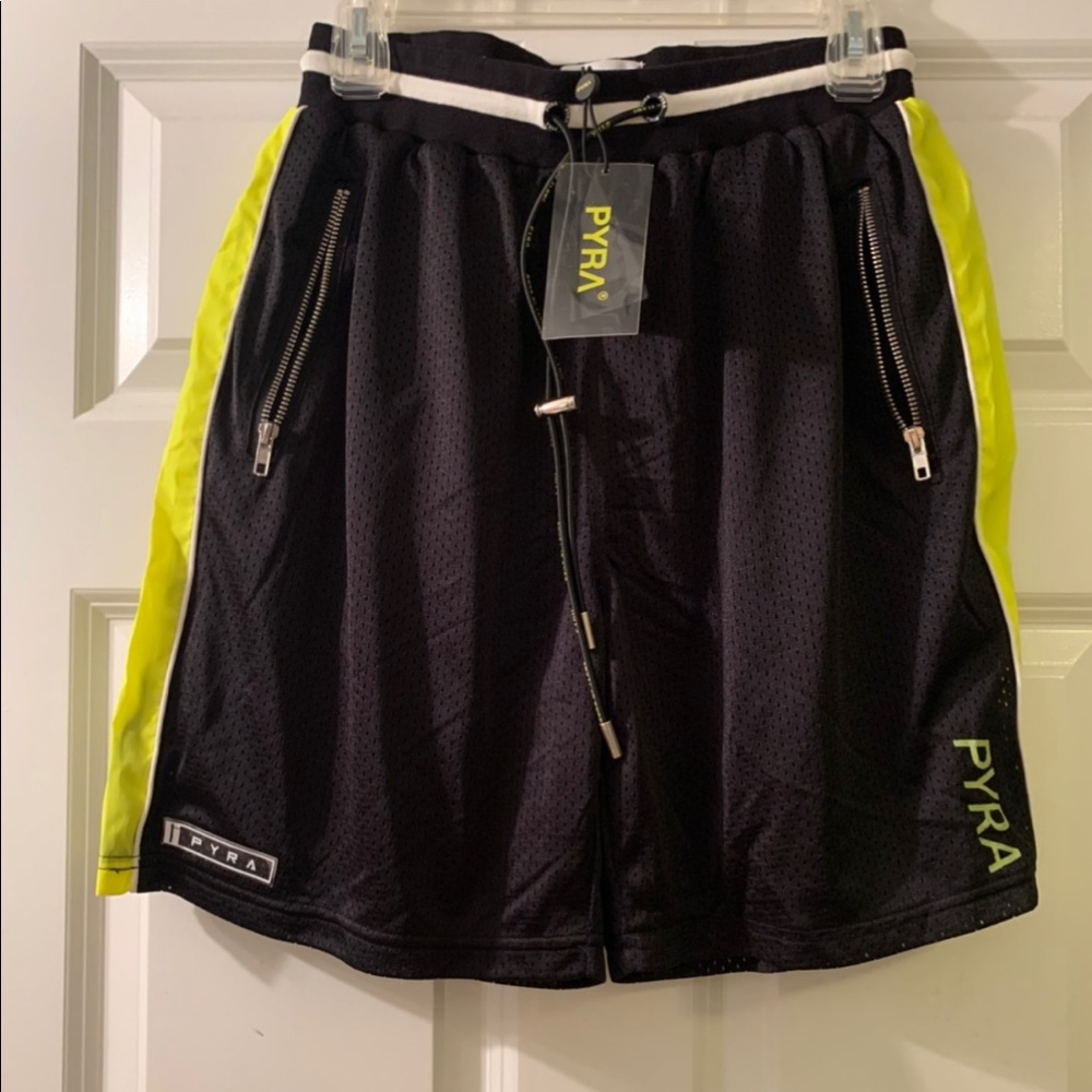 Pyra Men shorts